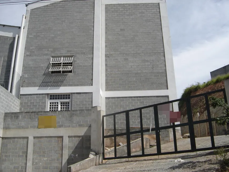 Foto 1 de Galpão/Depósito/Armazém para venda ou aluguel, 807m² em Chácaras Marco, Barueri