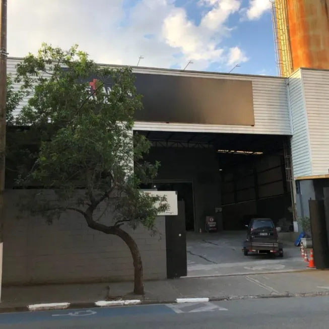 Foto 1 de Galpão/Depósito/Armazém à venda, 2995m² em Jardim Triangulo, Taboão da Serra