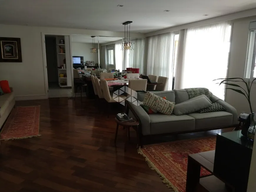 Foto 1 de Apartamento com 3 Quartos à venda, 140m² em Vila Gumercindo, São Paulo