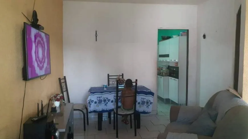 Foto 1 de Casa com 2 Quartos à venda, 95m² em Centro, Candeias