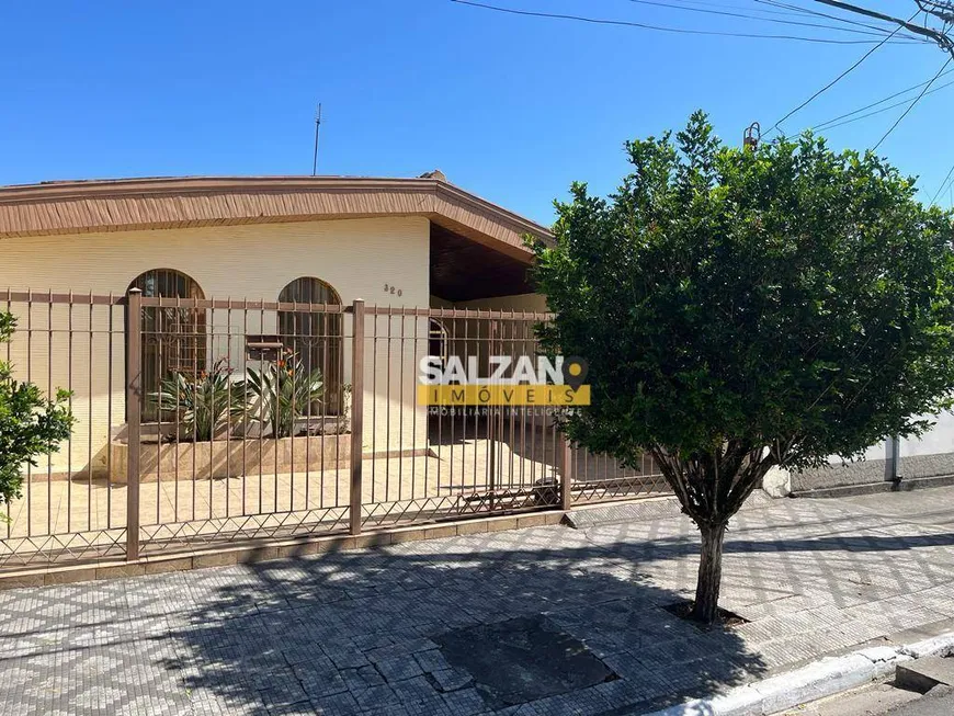 Foto 1 de Casa com 2 Quartos à venda, 154m² em Estiva, Taubaté