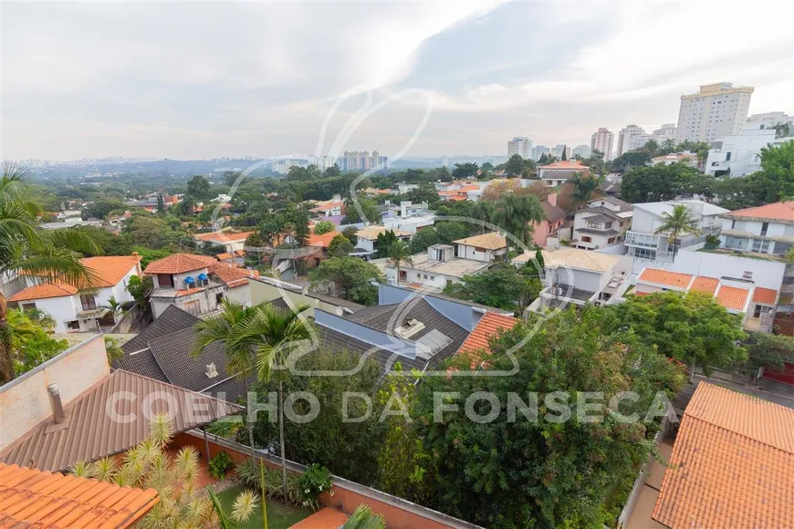 Foto 1 de Sobrado com 4 Quartos à venda, 427m² em Alto de Pinheiros, São Paulo