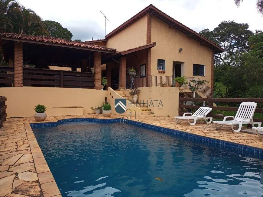 Foto 1 de Casa com 3 Quartos à venda, 174m² em VALE DA SANTA FE, Vinhedo