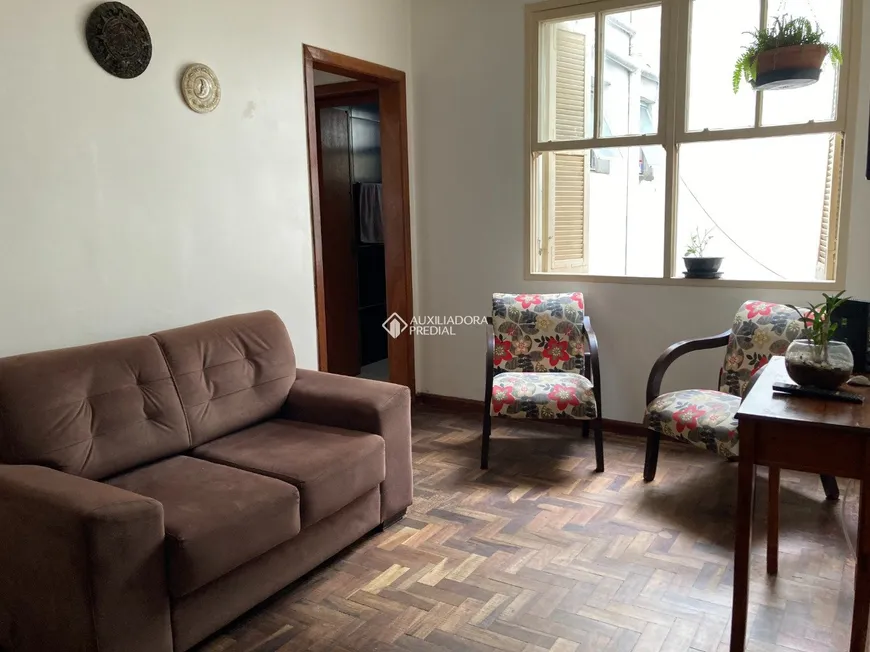 Foto 1 de Apartamento com 2 Quartos à venda, 67m² em Santana, Porto Alegre