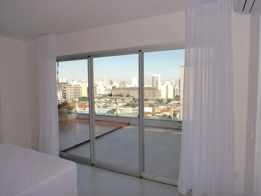 Foto 1 de Cobertura com 1 Quarto para alugar, 120m² em Vila Madalena, São Paulo