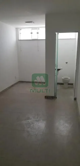 Foto 1 de Casa com 1 Quarto para alugar, 150m² em Centro, Uberlândia