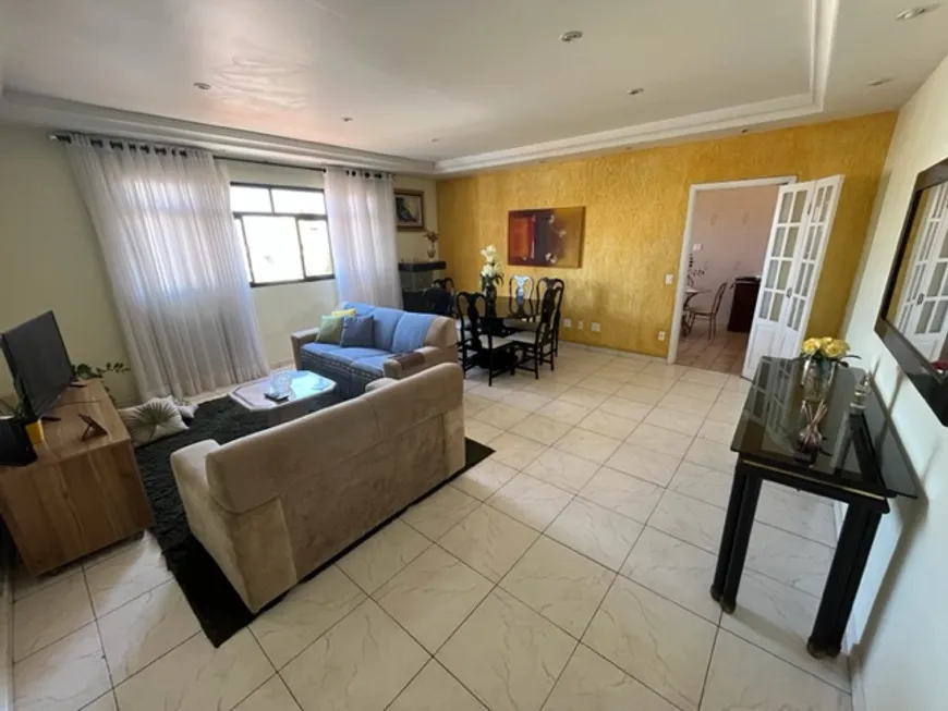 Foto 1 de Apartamento com 3 Quartos para alugar, 130m² em Ponta da Praia, Santos