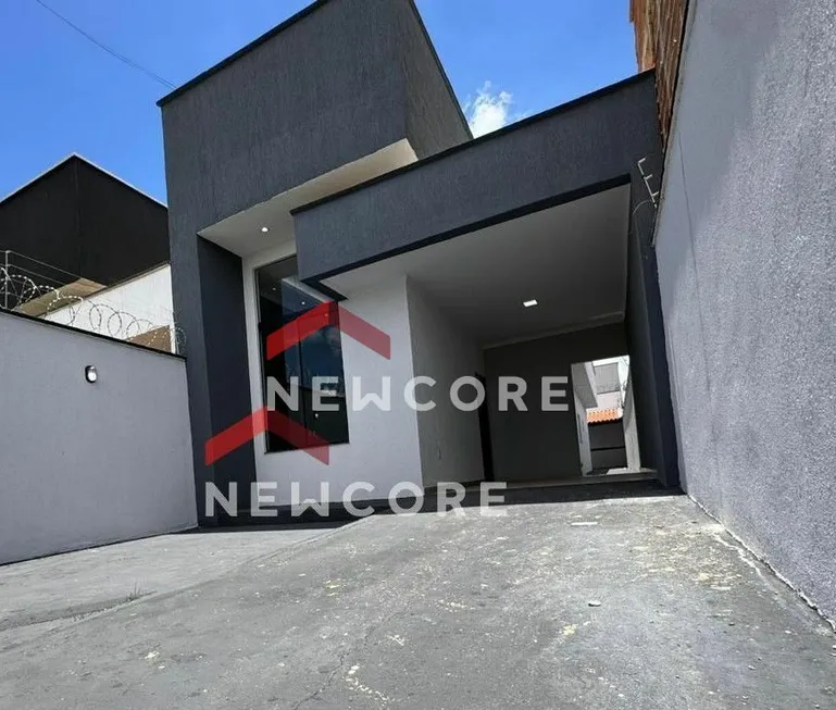 Foto 1 de Casa com 3 Quartos à venda, 110m² em Setor Cristina II Expansao, Trindade