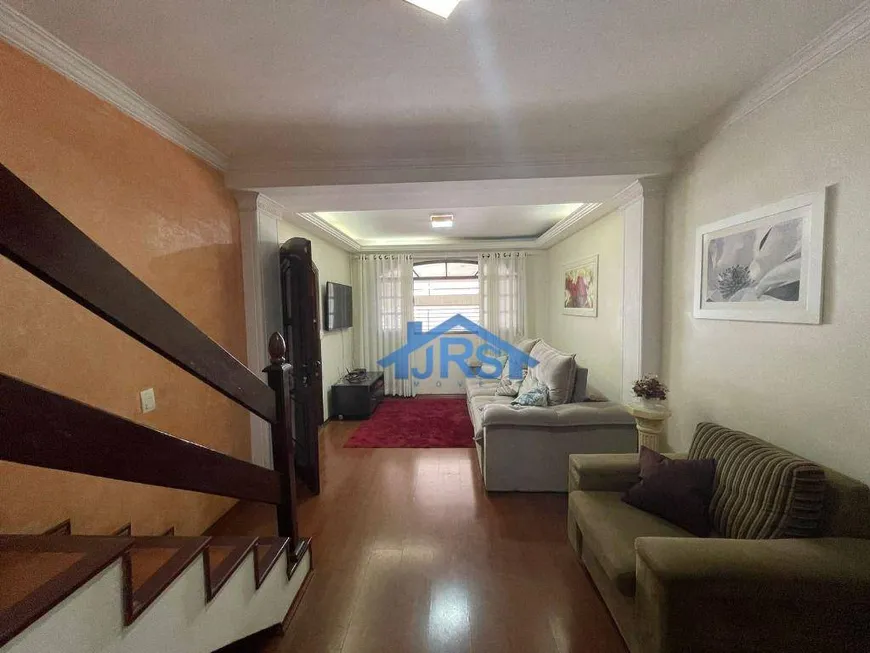 Foto 1 de Casa com 5 Quartos à venda, 242m² em Vila Barros, Barueri