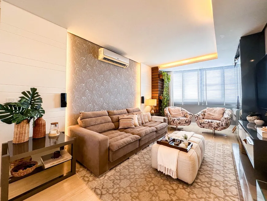 Foto 1 de Apartamento com 2 Quartos à venda, 78m² em Ouro Branco, Novo Hamburgo