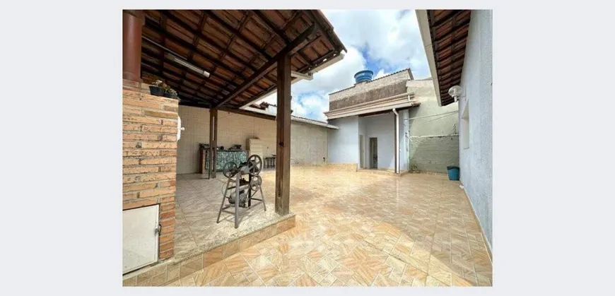 Foto 1 de Casa com 5 Quartos à venda, 250m² em Serrano, Belo Horizonte