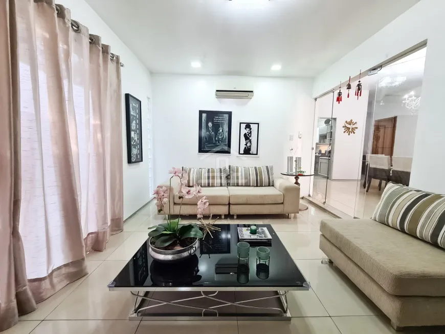 Foto 1 de Casa com 3 Quartos à venda, 380m² em São João, Teresina