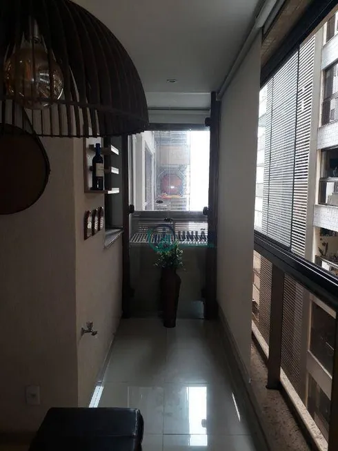 Foto 1 de Apartamento com 3 Quartos à venda, 97m² em Icaraí, Niterói