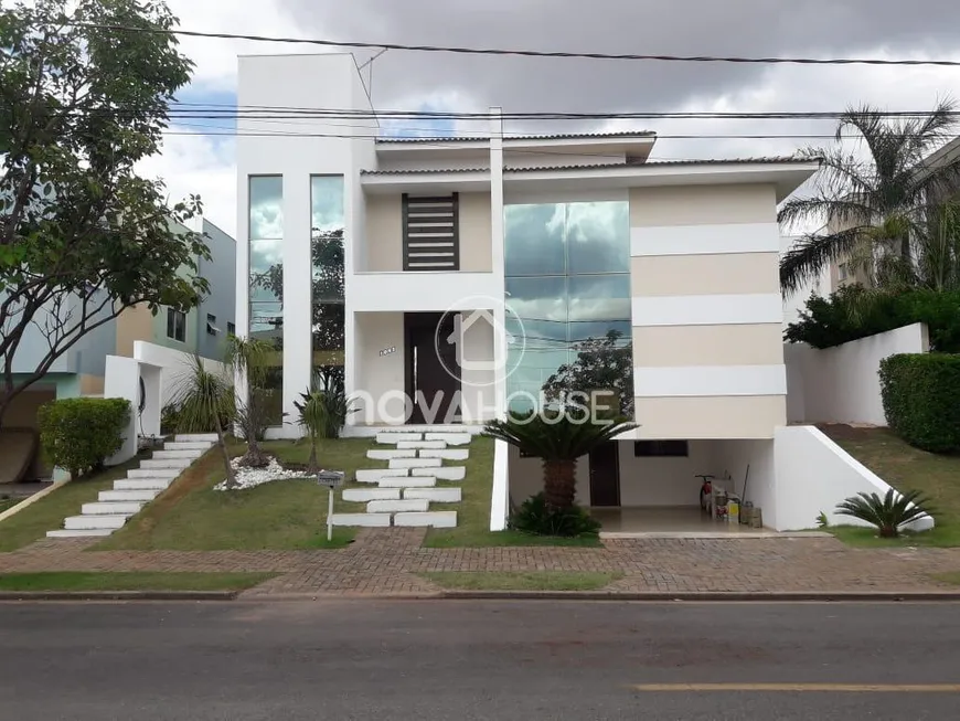 Foto 1 de Casa com 3 Quartos à venda, 380m² em Jardim Itália, Cuiabá