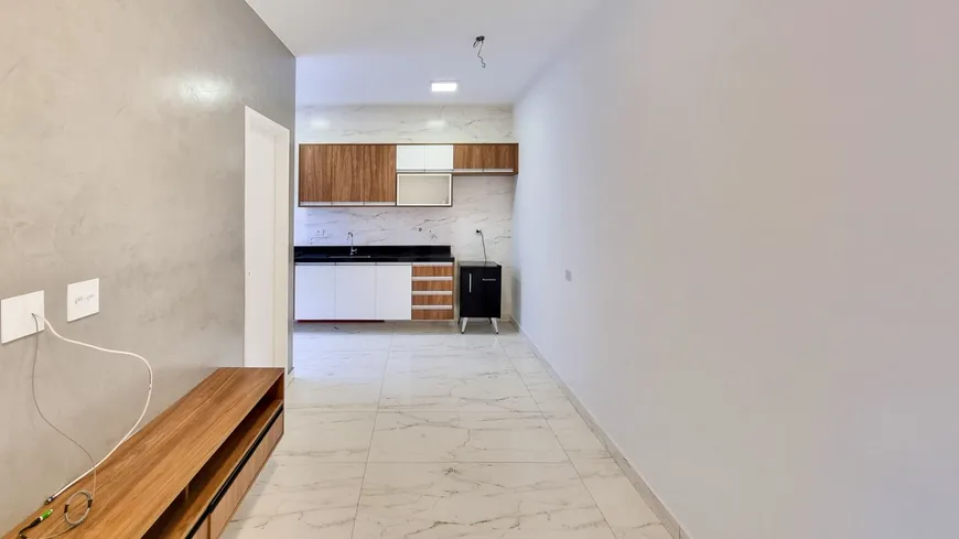 Foto 1 de Casa com 2 Quartos para alugar, 40m² em Cidade Mae Do Ceu, São Paulo