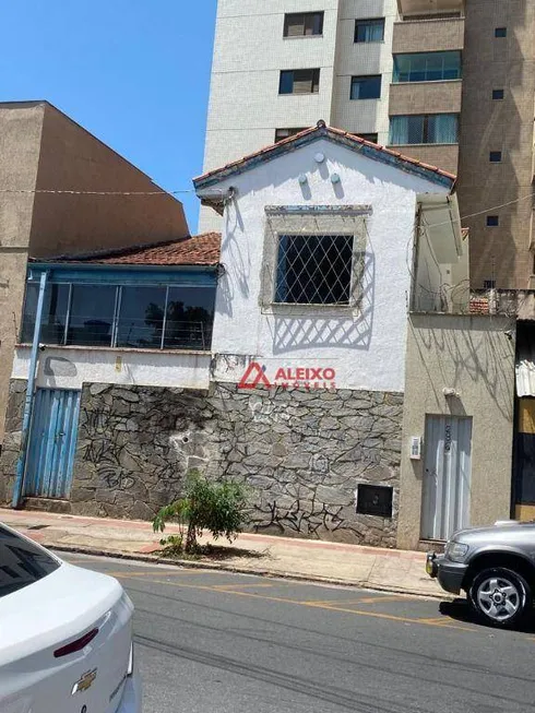 Foto 1 de Casa com 3 Quartos para alugar, 135m² em Serra, Belo Horizonte