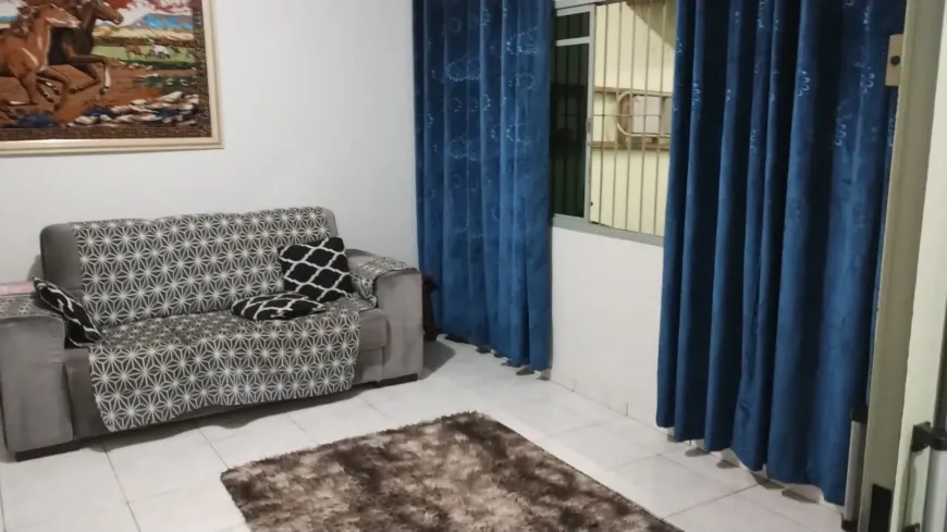 Foto 1 de Casa com 3 Quartos à venda, 130m² em Parque Residencial União, São José dos Campos