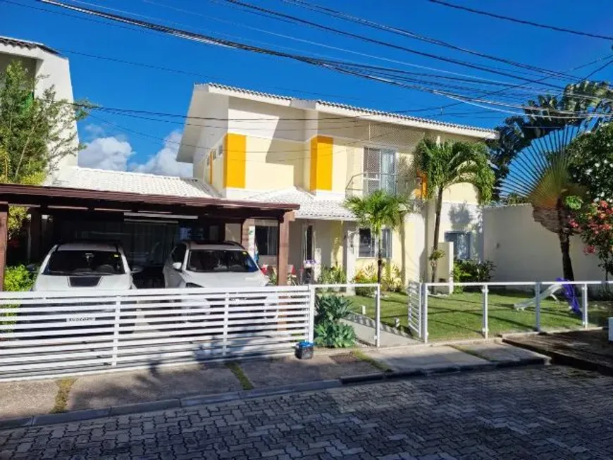 Foto 1 de Casa de Condomínio com 5 Quartos à venda, 300m² em Buraquinho, Lauro de Freitas