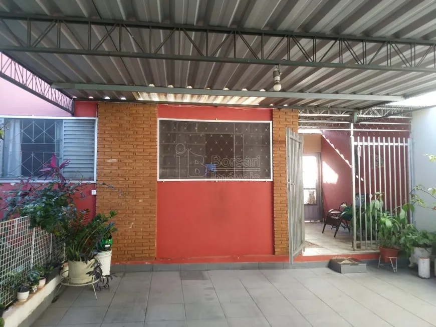 Foto 1 de Casa com 3 Quartos à venda, 160m² em Centro, Araraquara