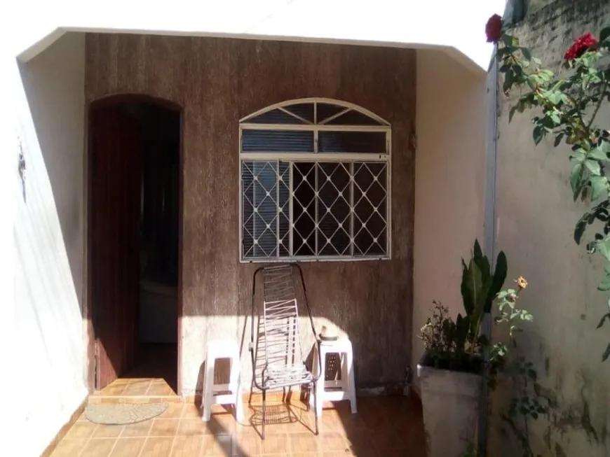 Foto 1 de Casa com 2 Quartos à venda, 180m² em Jardim Sao Domingos, Sumaré