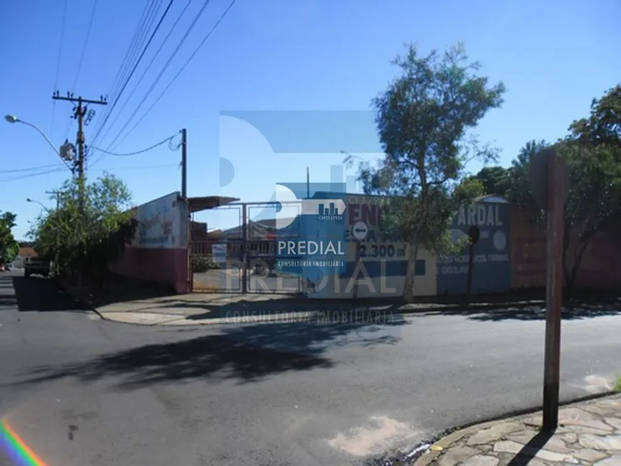 Foto 1 de Lote/Terreno à venda, 2300m² em Vila Prado, São Carlos