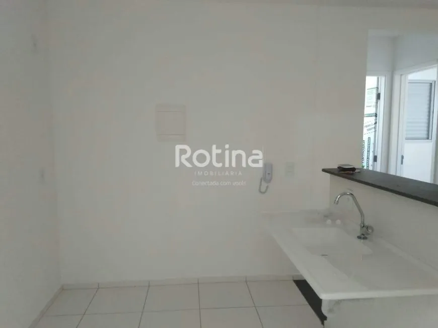 Foto 1 de Apartamento com 2 Quartos à venda, 45m² em Tubalina, Uberlândia