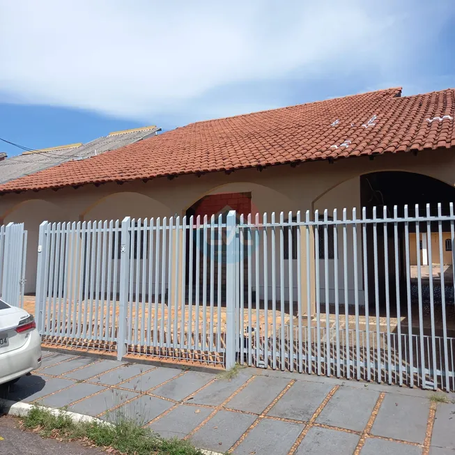 Foto 1 de Casa com 3 Quartos à venda, 314m² em Morada do Ouro, Cuiabá