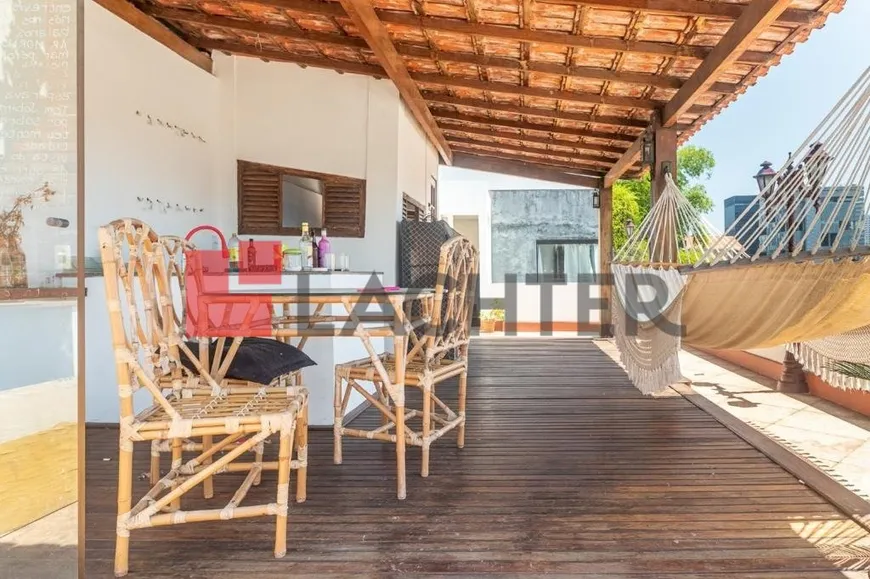 Foto 1 de Casa com 5 Quartos à venda, 174m² em Santa Teresa, Rio de Janeiro