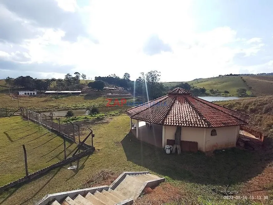 Foto 1 de Fazenda/Sítio com 3 Quartos à venda, 40000m² em Passa Tres, Tuiuti