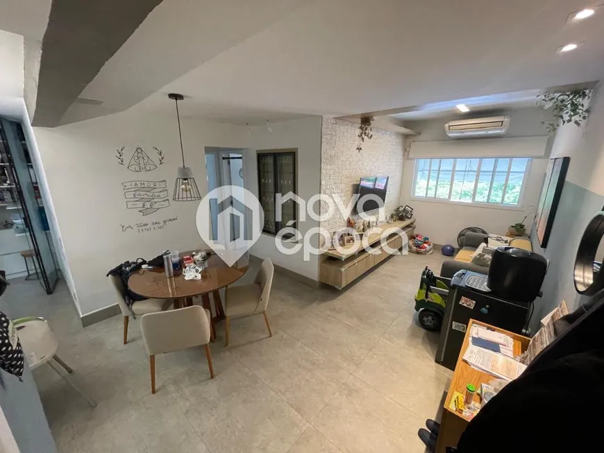 Foto 1 de Apartamento com 2 Quartos à venda, 68m² em Grajaú, Rio de Janeiro