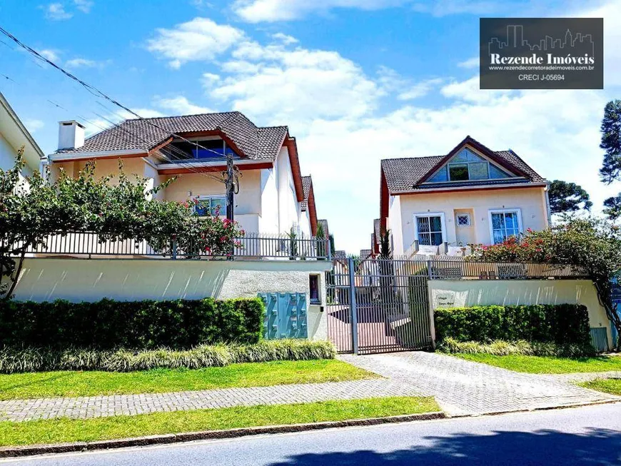 Foto 1 de Sobrado com 3 Quartos à venda, 190m² em Bom Retiro, Curitiba