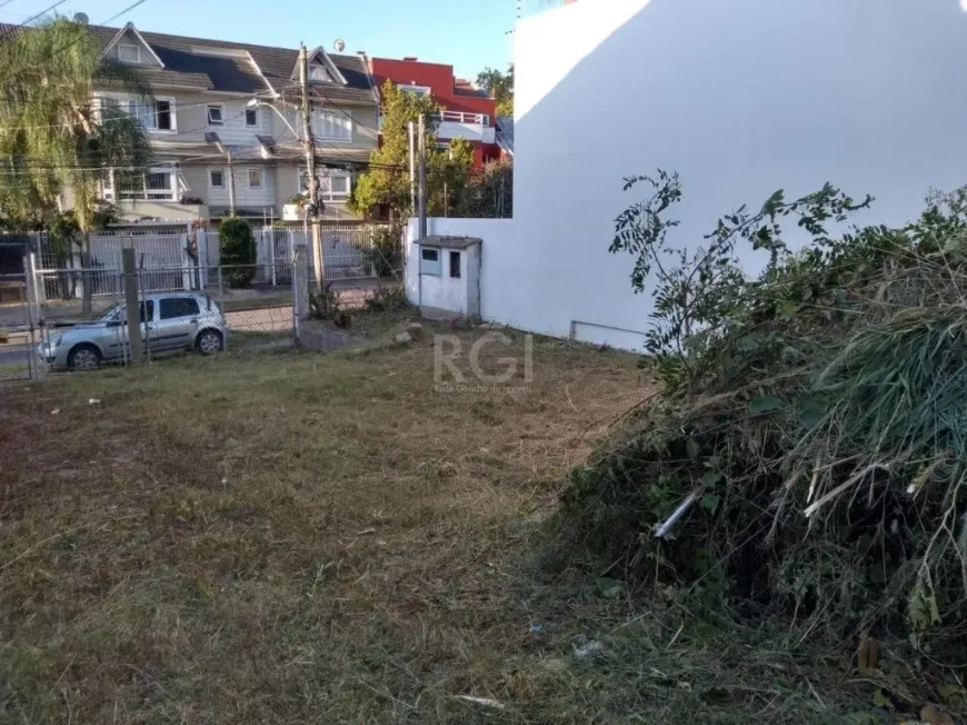 Foto 1 de Lote/Terreno à venda, 428m² em Chácara das Pedras, Porto Alegre