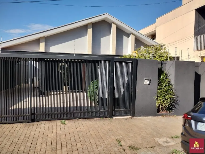 Foto 1 de Casa com 3 Quartos para alugar, 400m² em Jardim dos Seixas, São José do Rio Preto