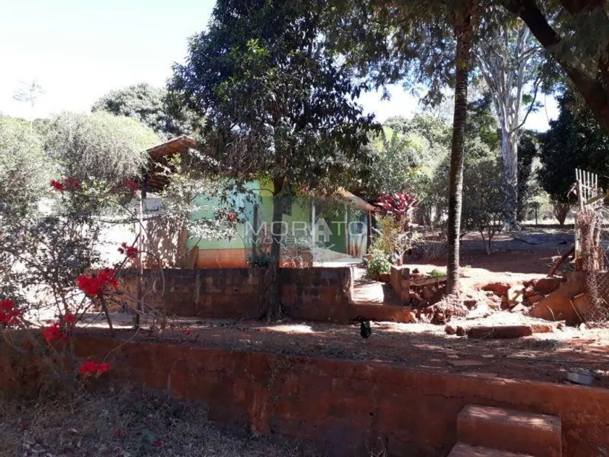 Foto 1 de Fazenda/Sítio com 4 Quartos à venda, 2400m² em Chácara Novo Horizonte, Contagem