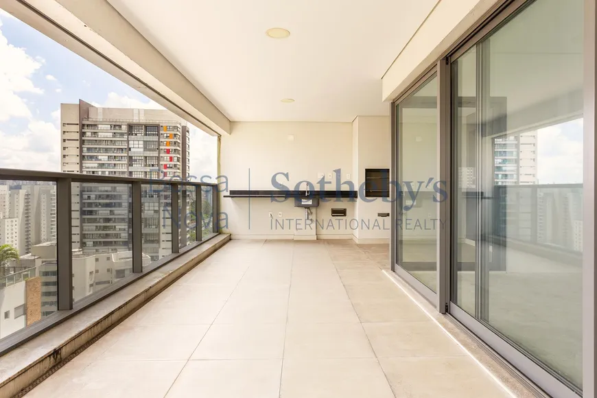 Foto 1 de Apartamento com 3 Quartos à venda, 185m² em Brooklin, São Paulo