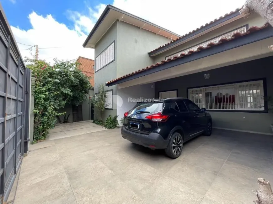 Foto 1 de com 3 Quartos à venda, 300m² em Loteamento Chacaras Pastorelli, Taubaté