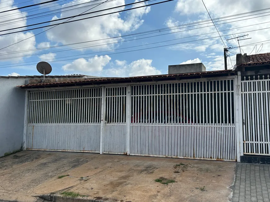 Foto 1 de Casa com 3 Quartos à venda, 145m² em Ceilândia, Brasília