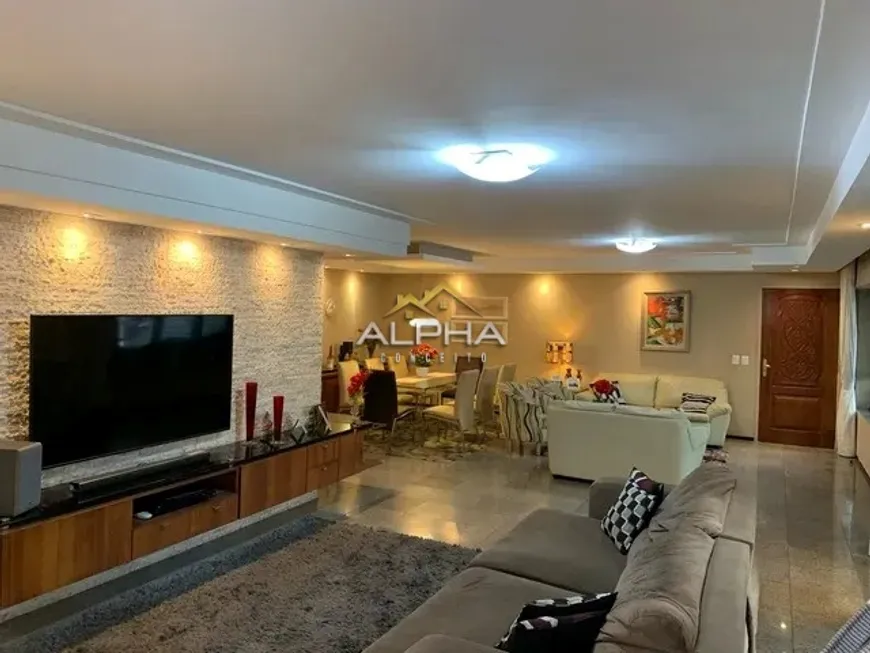 Foto 1 de Apartamento com 3 Quartos à venda, 214m² em Meireles, Fortaleza