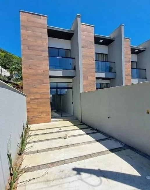 Foto 1 de Casa com 2 Quartos à venda, 84m² em Aventureiro, Joinville