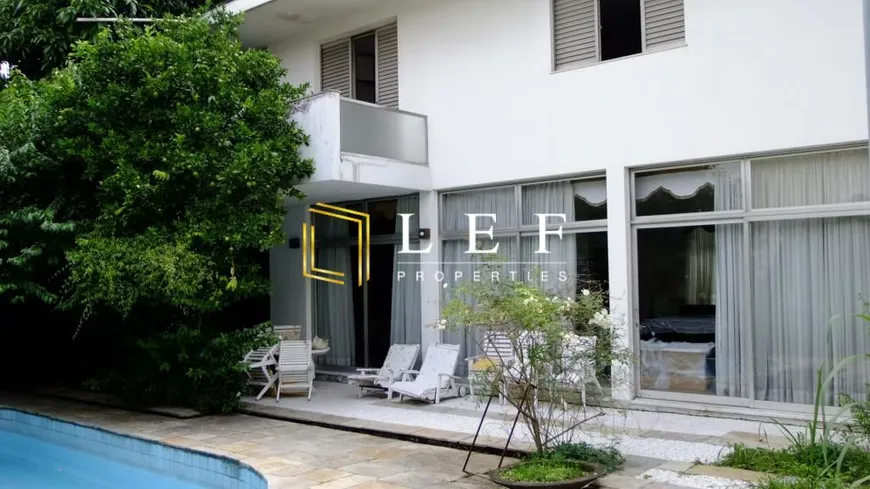 Foto 1 de Casa com 5 Quartos para venda ou aluguel, 900m² em Jardim Paulista, São Paulo