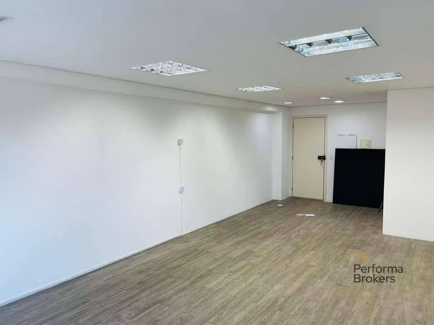 Foto 1 de Sala Comercial à venda, 37m² em Lajeado, Cotia