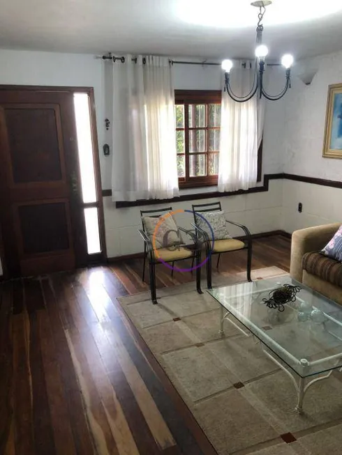 Foto 1 de Casa com 3 Quartos para alugar, 320m² em Areal, Pelotas