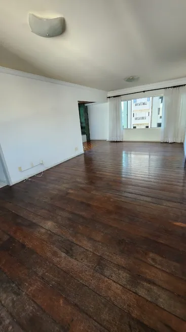 Foto 1 de Apartamento com 3 Quartos à venda, 110m² em Pituba, Salvador