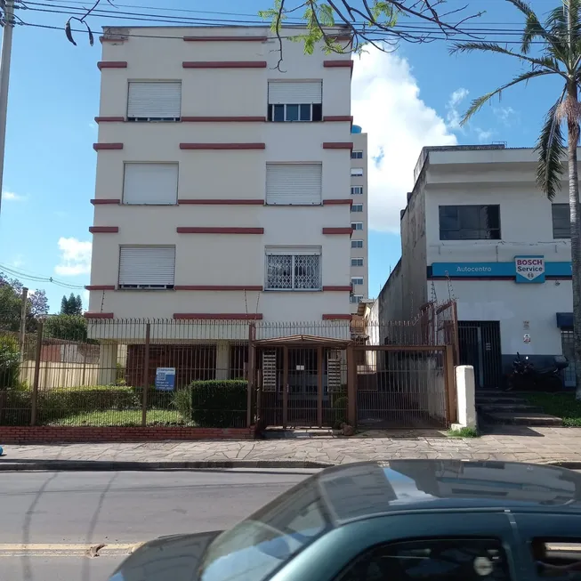 Foto 1 de Apartamento com 1 Quarto à venda, 41m² em Passo da Areia, Porto Alegre