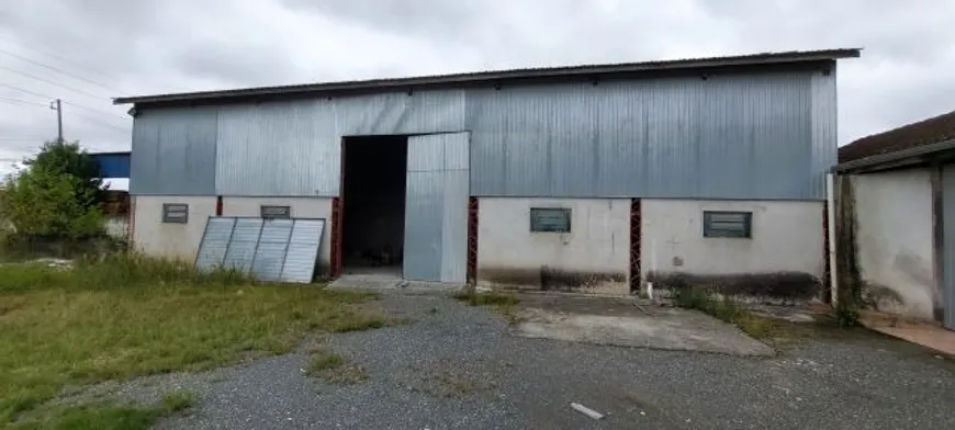 Foto 1 de Galpão/Depósito/Armazém para alugar, 708m² em Guarani, Colombo