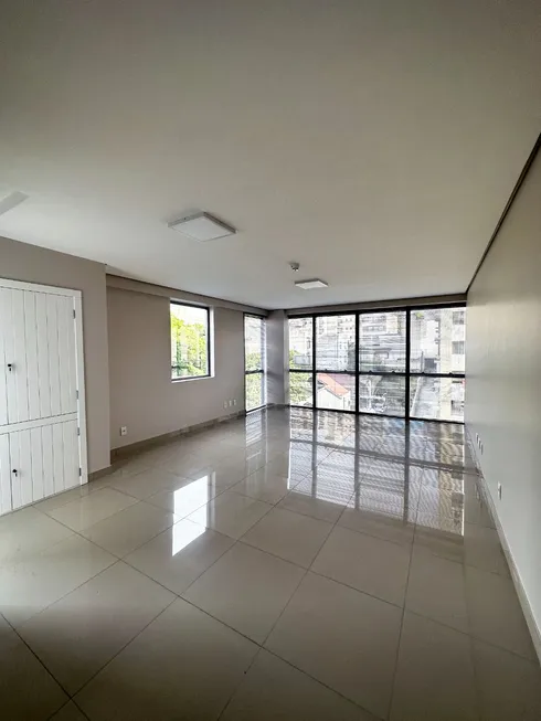 Foto 1 de Sala Comercial para alugar, 38m² em Auxiliadora, Porto Alegre