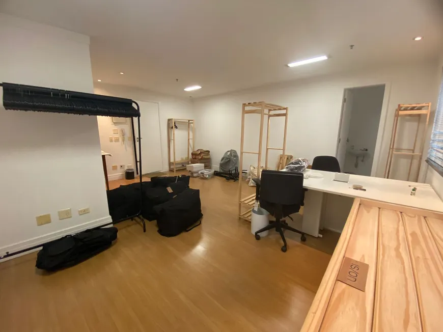 Foto 1 de Sala Comercial com 1 Quarto para venda ou aluguel, 35m² em Itaim Bibi, São Paulo