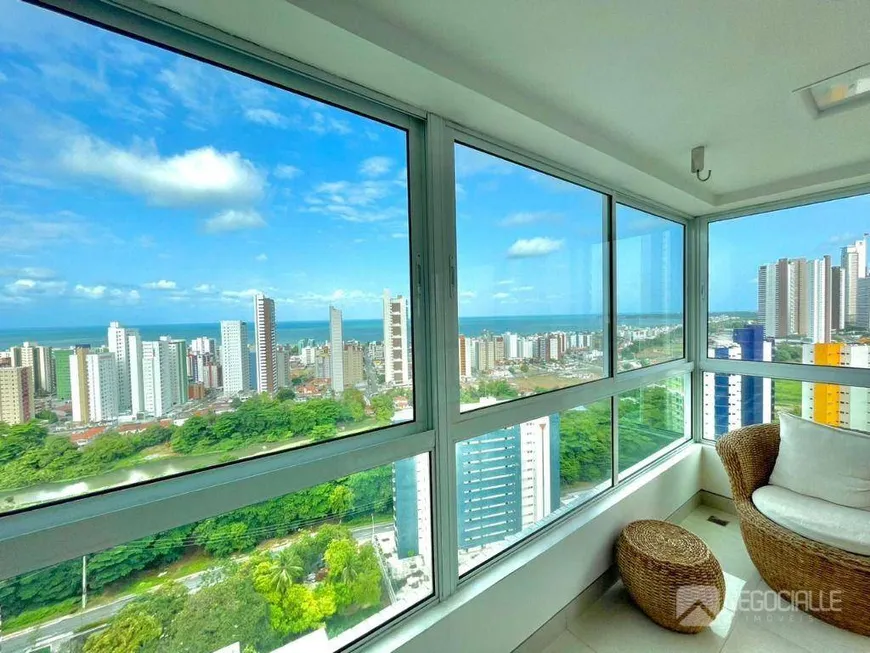 Foto 1 de Apartamento com 4 Quartos à venda, 230m² em Miramar, João Pessoa
