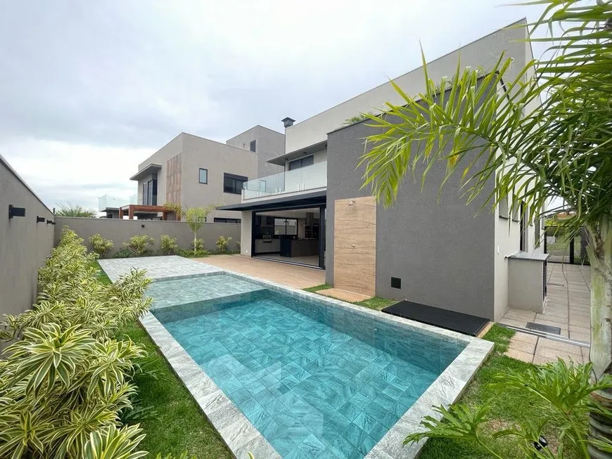 Foto 1 de Casa de Condomínio com 4 Quartos à venda, 300m² em Alphaville, Bauru
