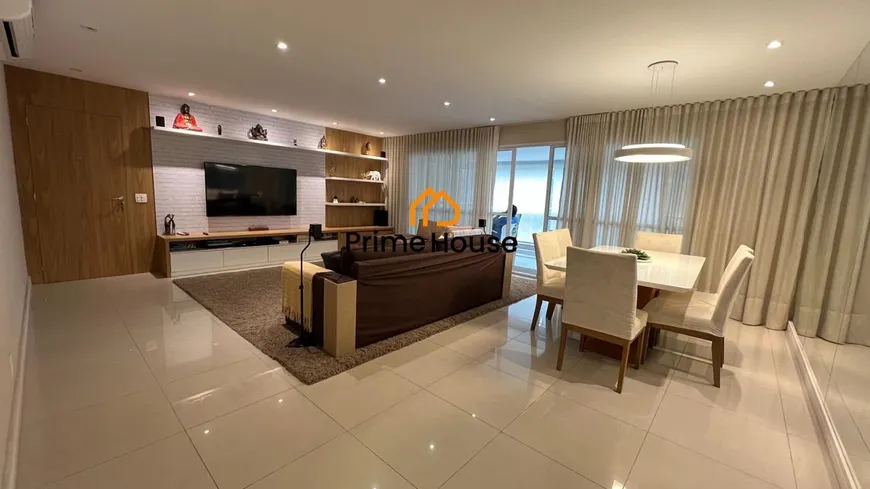 Foto 1 de Apartamento com 4 Quartos à venda, 194m² em Barra da Tijuca, Rio de Janeiro